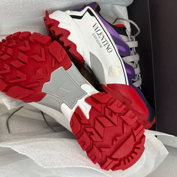 Valentino Garavani Sneakers Limited Edition - Picture 5 of 13